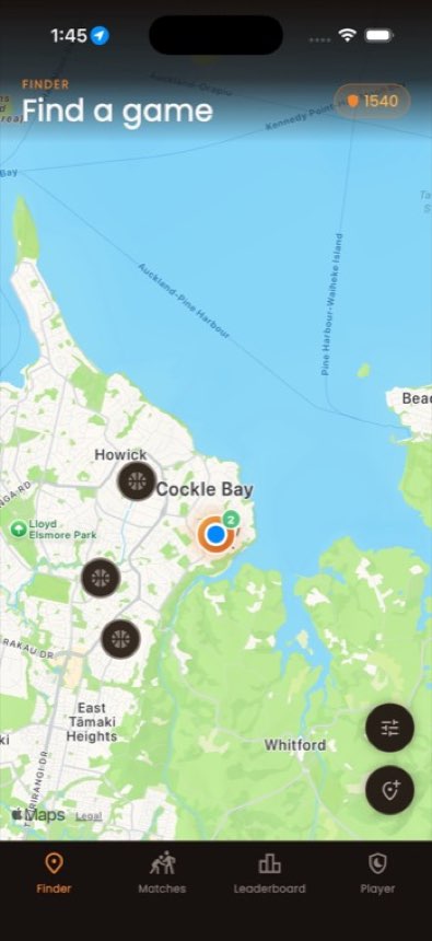 Hooperium court finder: a map with basketball courts marked and a live player count on one court